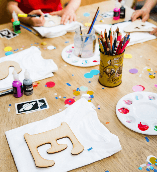 The best craft kits for kids' birthday parties 5 Personalised T Shirt Painting Party/Playdate Pack By Me-Shirt Kits | notonthehighstreet.com