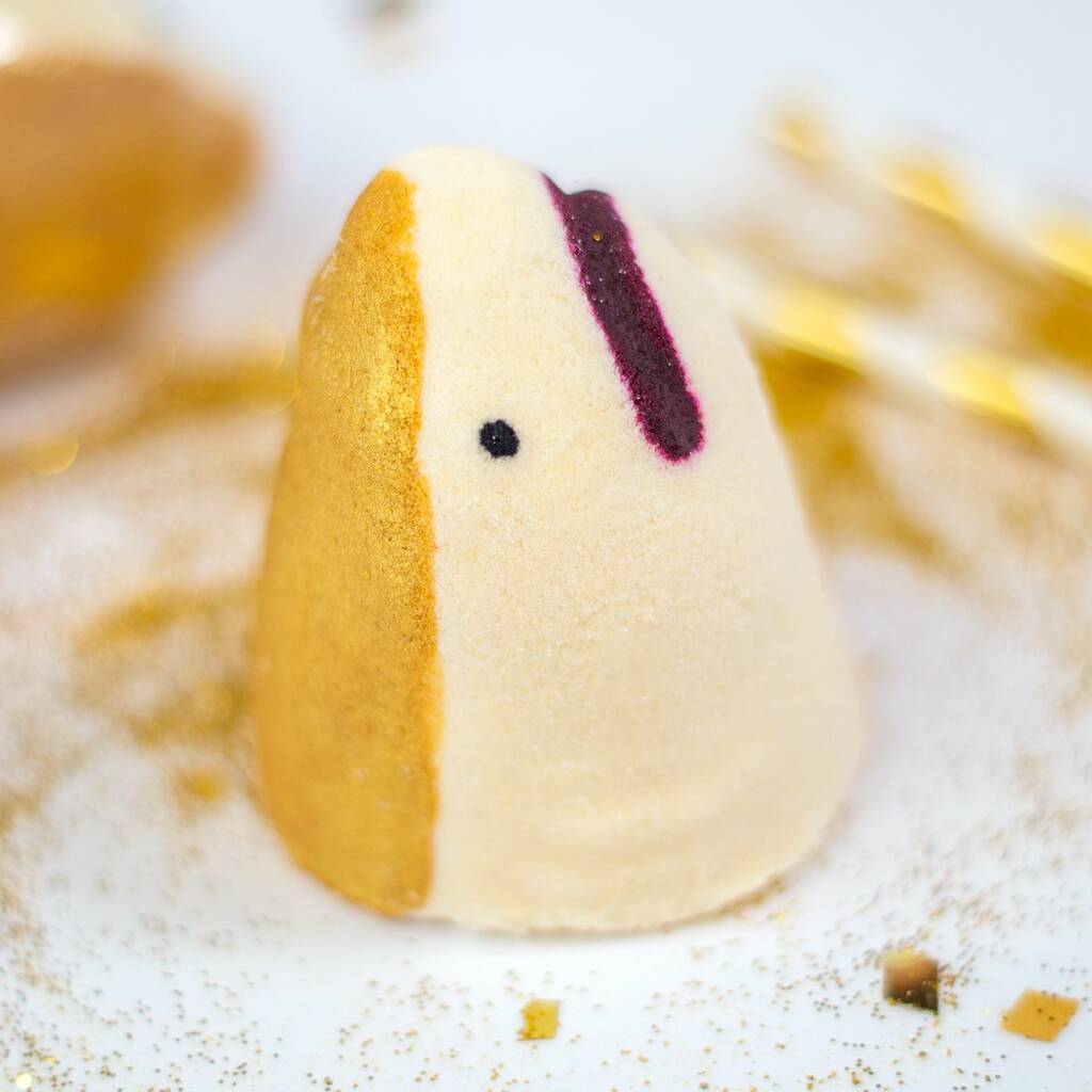 Golden Jaws Bath Bomb