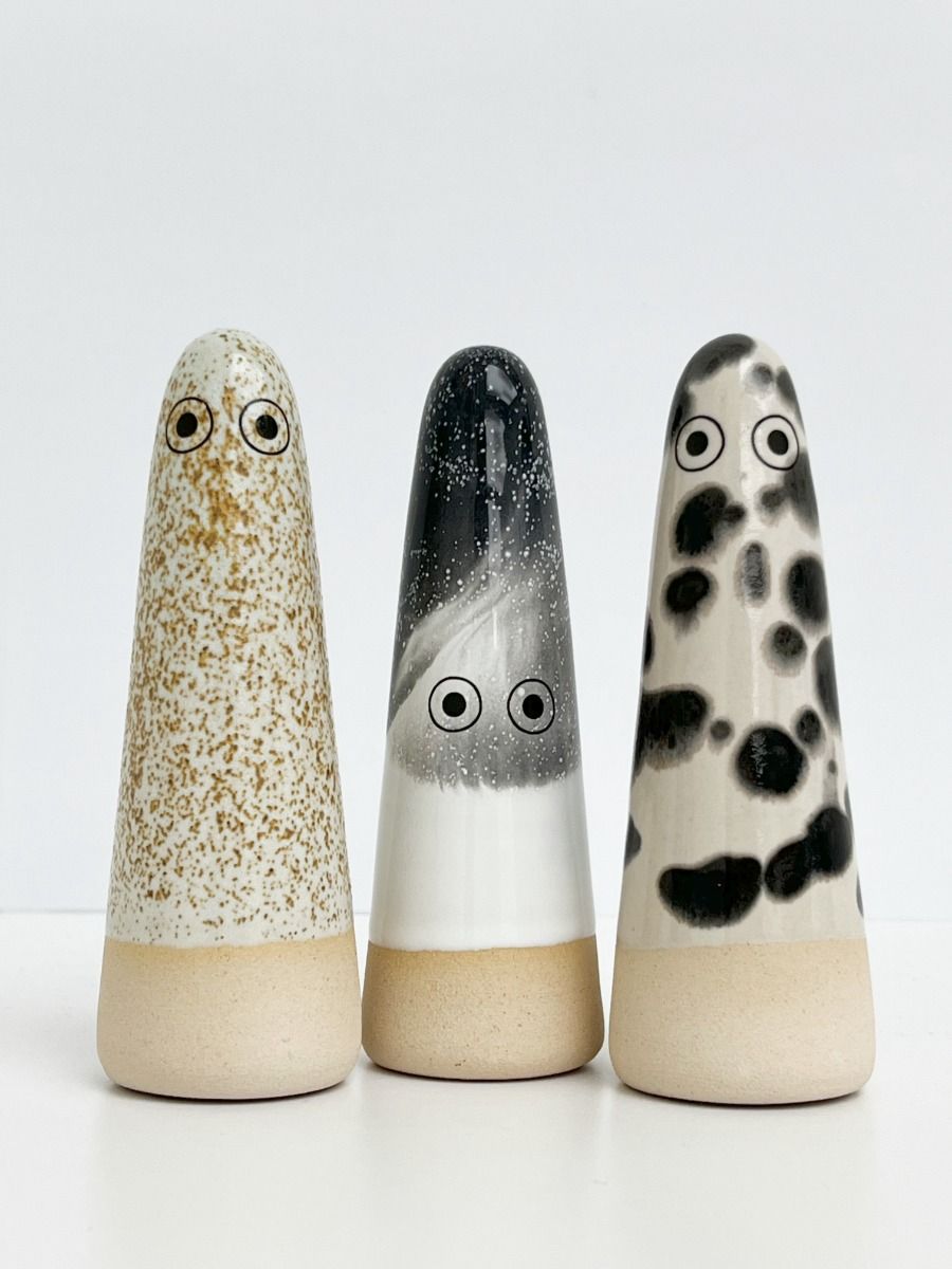 Black/White Ghost Set by Studio Arhoj