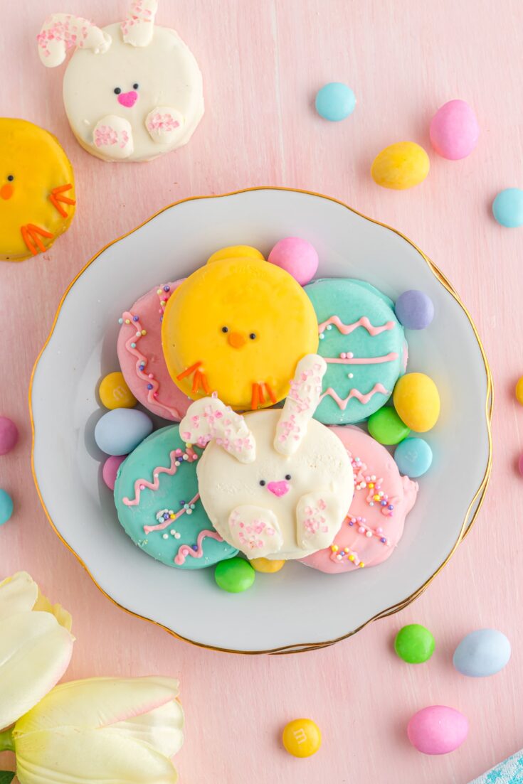 Adorable-Easter-Oreos chicks and bunnies