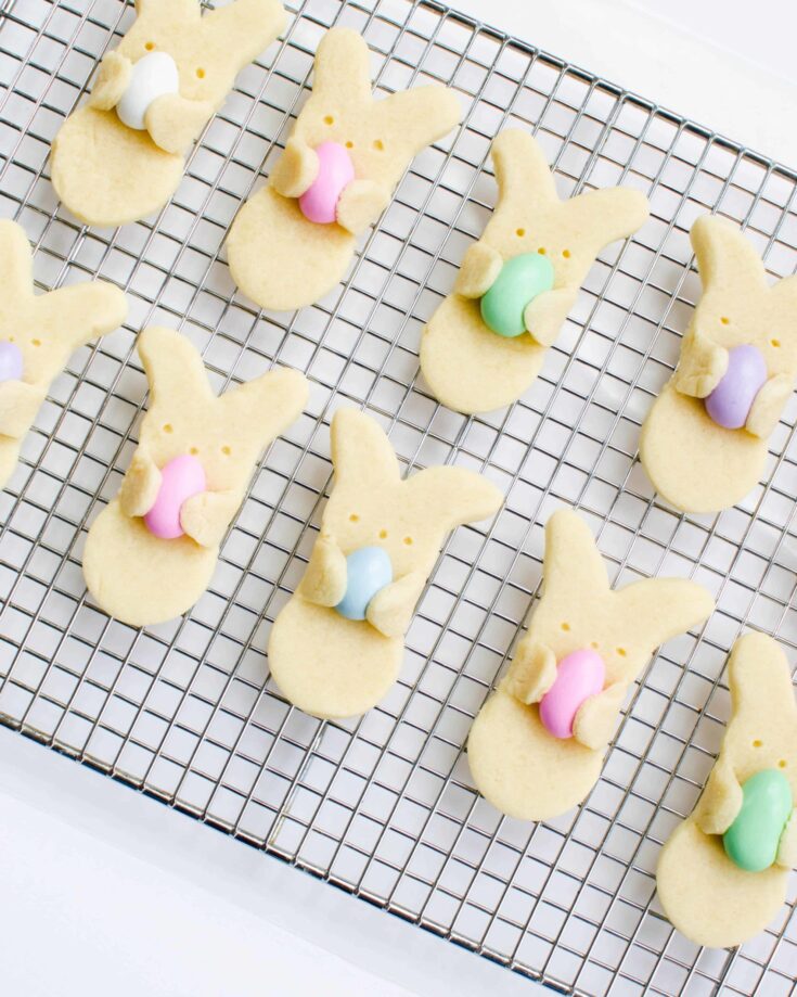 Image for Adorable Easter Bunny "Hug" Cookies