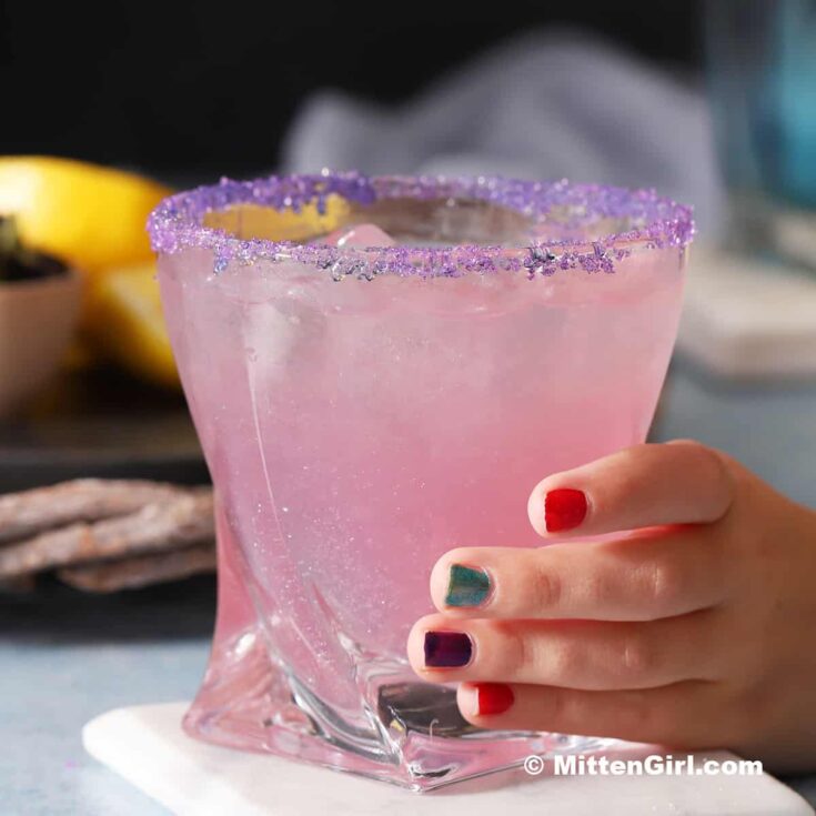 Image for Unicorn Drink for Kids (Color-Changing Lemonade)�