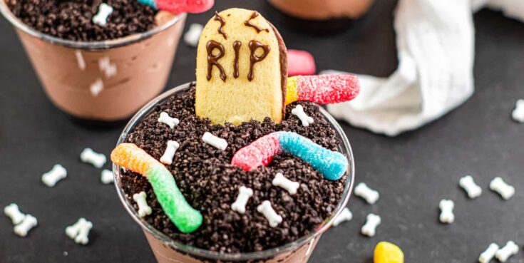 Image for Spooky Graveyard Dirt Cups (Perfect For Halloween!)