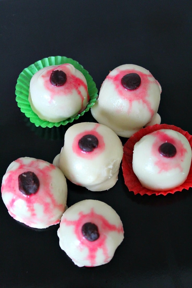 Image for Creepy Halloween Bloodshot Cake Eyeballs
