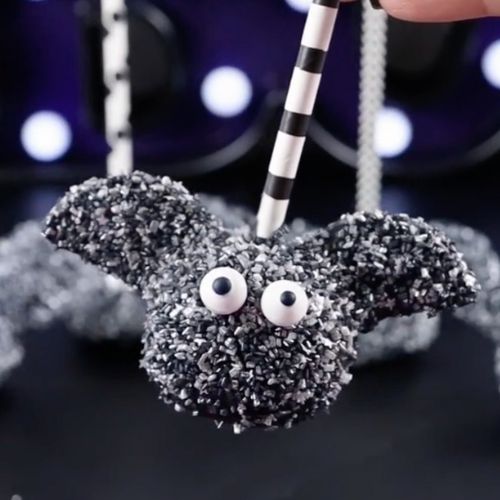 Oreo bat cakepops