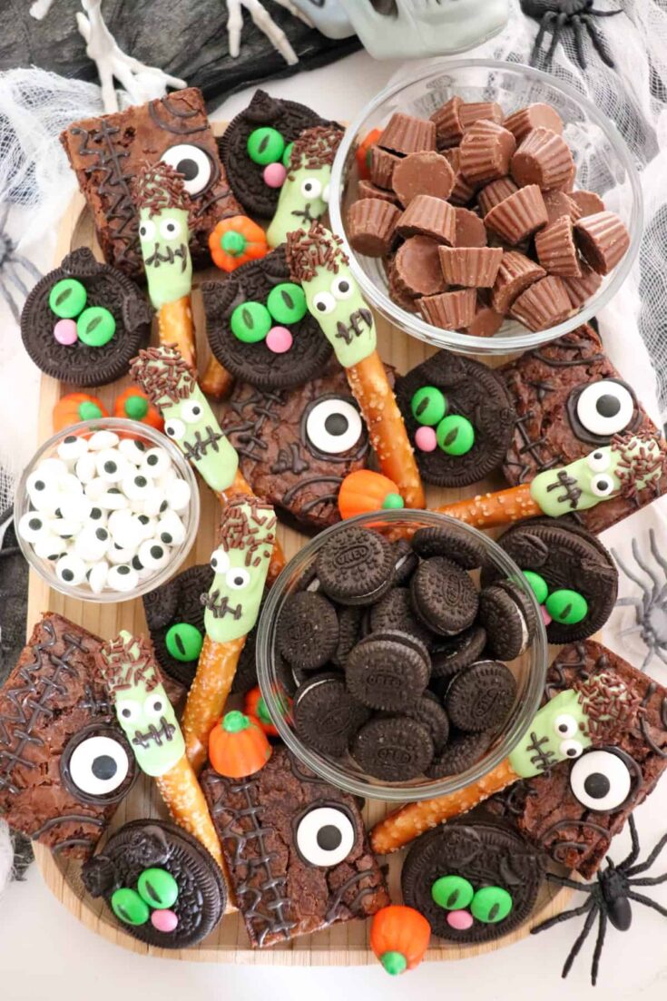 Image for Halloween Hocus Pocus Dessert Board