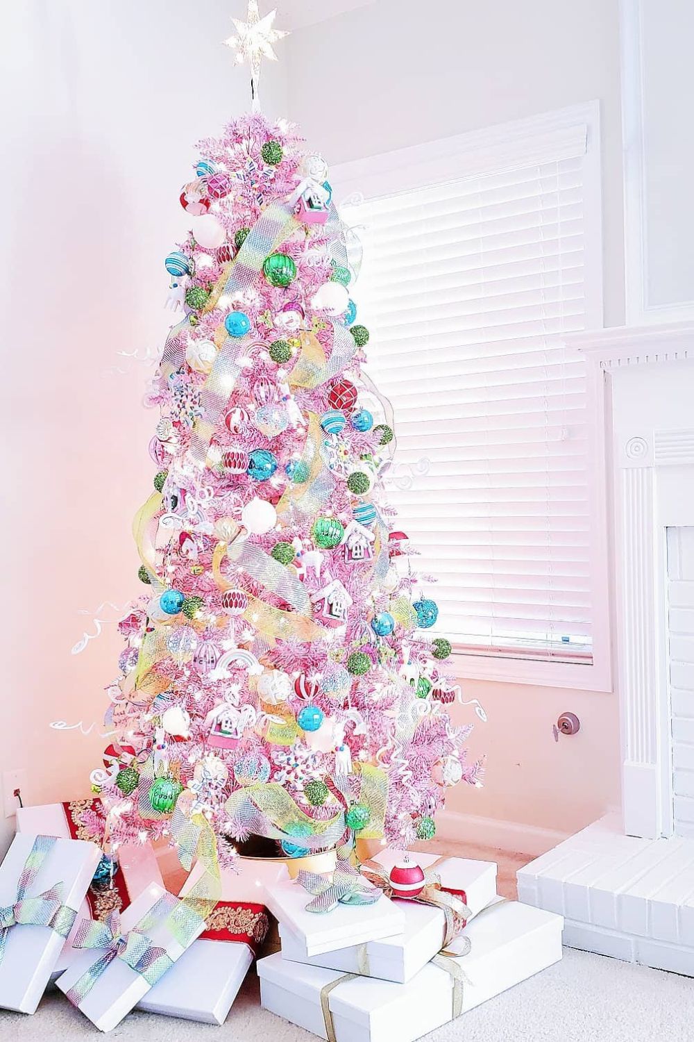 18 Pretty Pink Christmas Tree Decorating Ideas that pack a punch! 8
