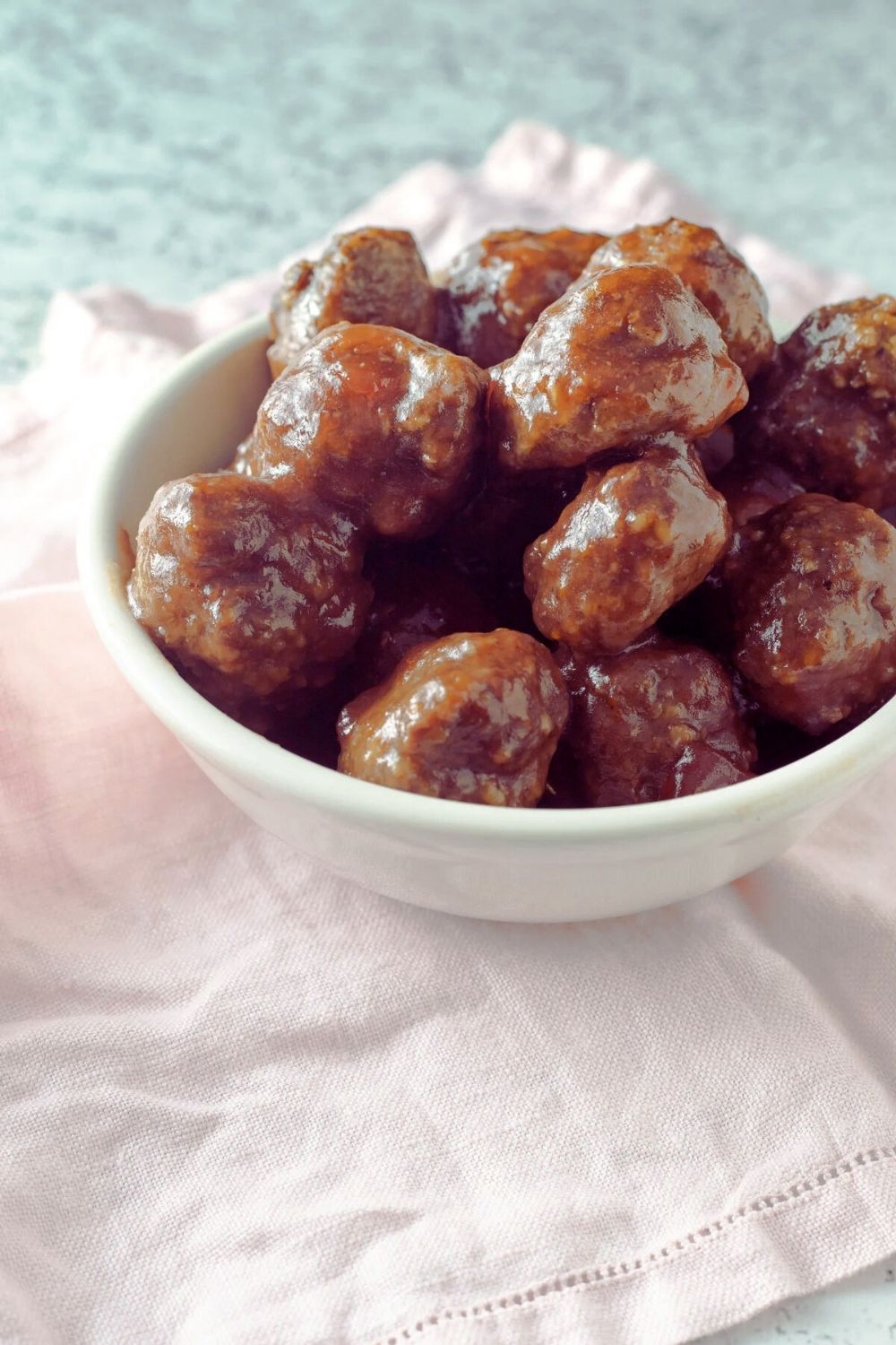 29 Christmas Appetizers Perfect For Your Holiday Menu 5 Cranberry Meatball Appetizer