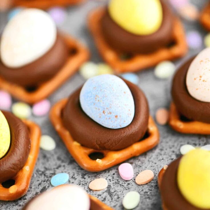 Image for Mini Eggs Pretzel Bites