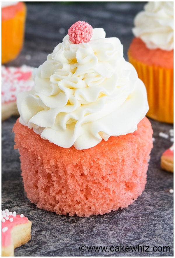 Image for Champagne Cupcakes {With Champagne Frosting}