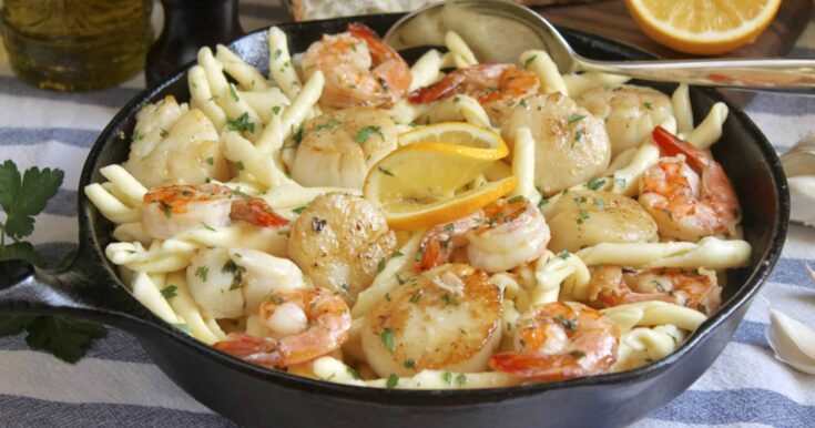 Image for Seafood Pasta with Shrimp and Scallops (and Garlic!)