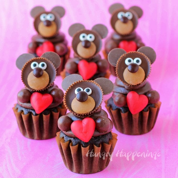 Image for Chocolate Teddy Bear Cupcakes - Video Tutorial
