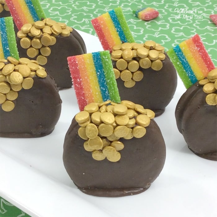 Image for Pot of Gold Oreos 