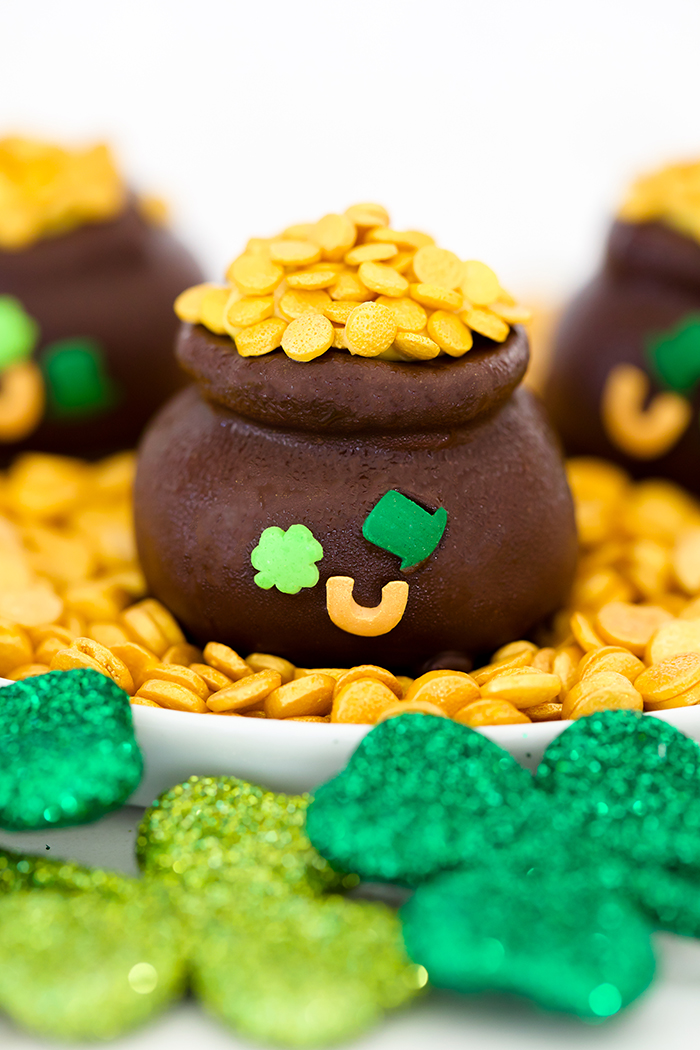 Image for Pot of Gold OREO Balls