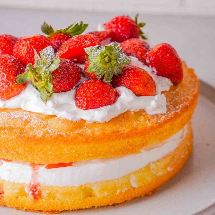 Image for Victoria Sponge Cake with Balsamic Strawberries