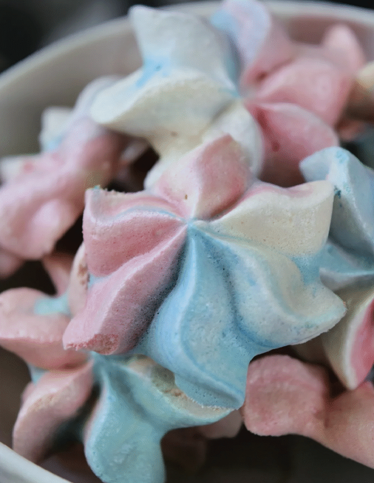 Image for Red, White, And Blue Meringues Recipe