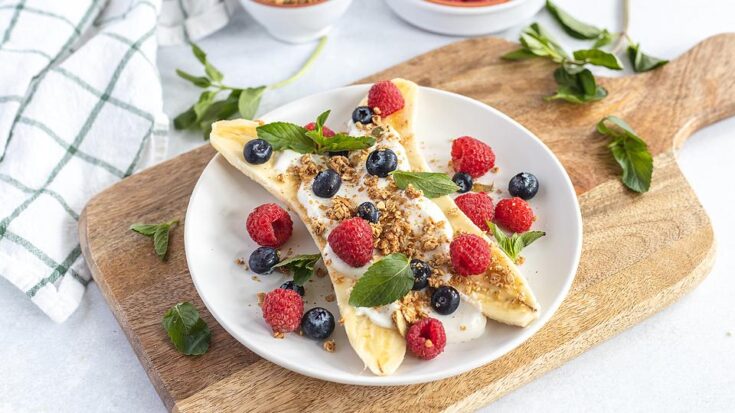 Image for Healthy Breakfast Banana Split with Berries