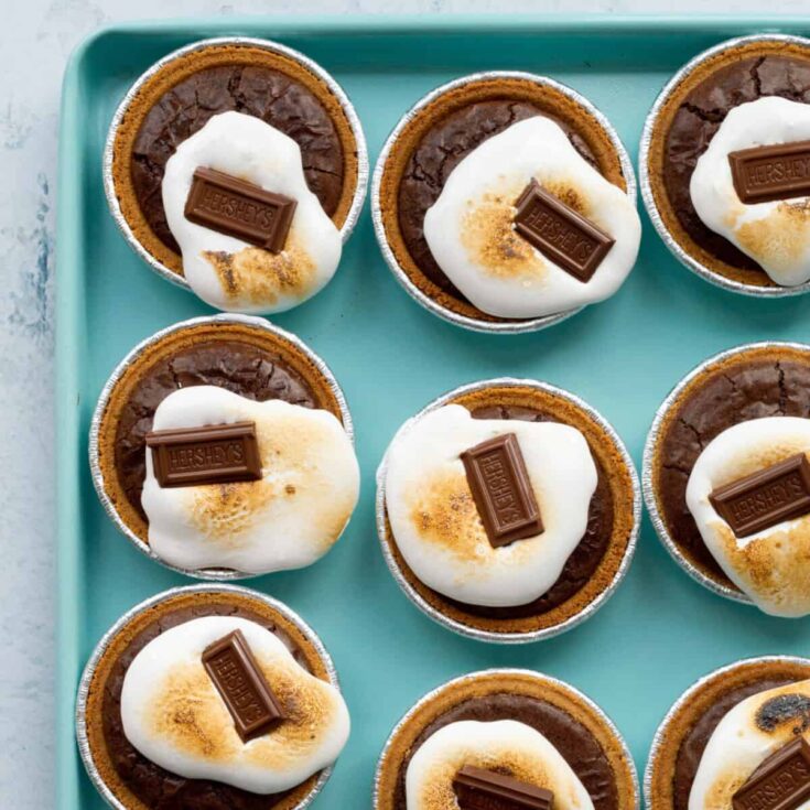 Image for How to Make the Easiest Mini S'mores Pies