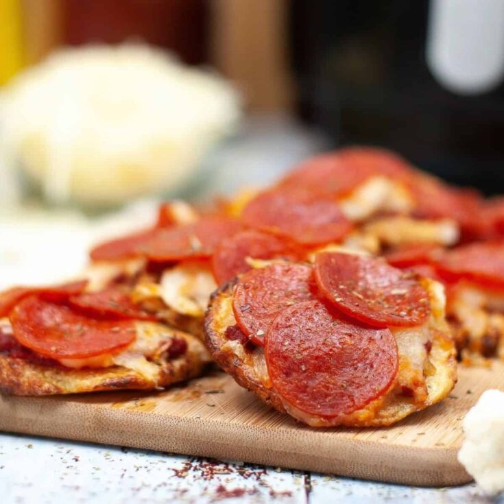 Image for Air Fryer Cauliflower Crust Pepperoni Pizzas