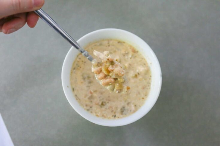 Image for Creamy Chicken and White Bean Chili Recipe - A Hearty Meal in a Bowl
