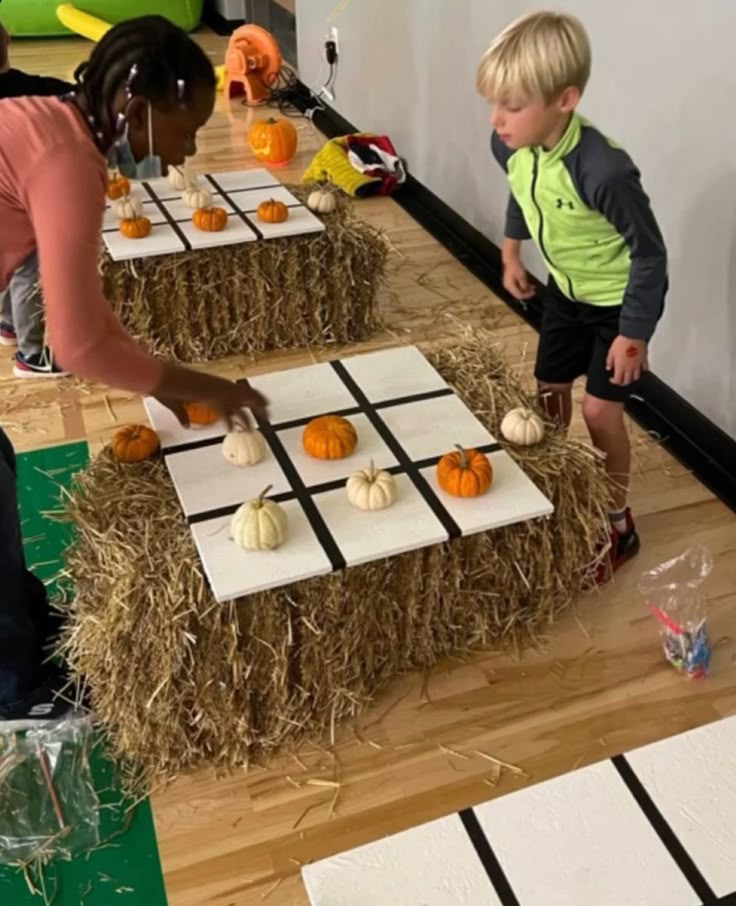 Image for Halloween Pumpkin Tic Tac Toe