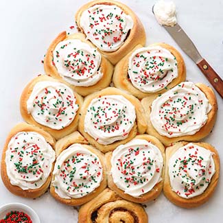 Image for How to make a Cinnamon Roll Christmas Tree